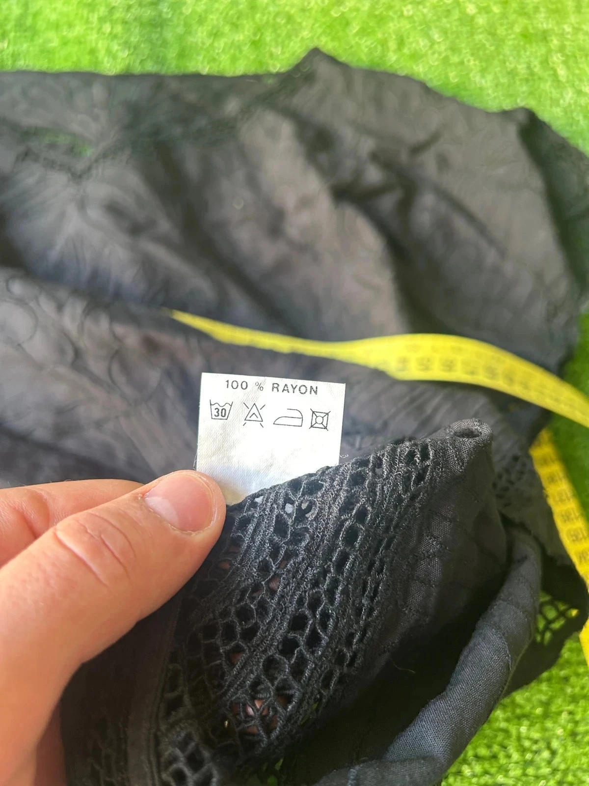 Zwarte blouse met korte mouwen Léo DaCin Création 100% rayon – photo 10